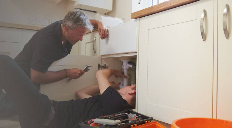 Professional burst pipe repair services in Mont Belvieu, TX